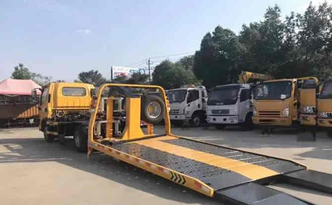 临颍汽车中途维修案例